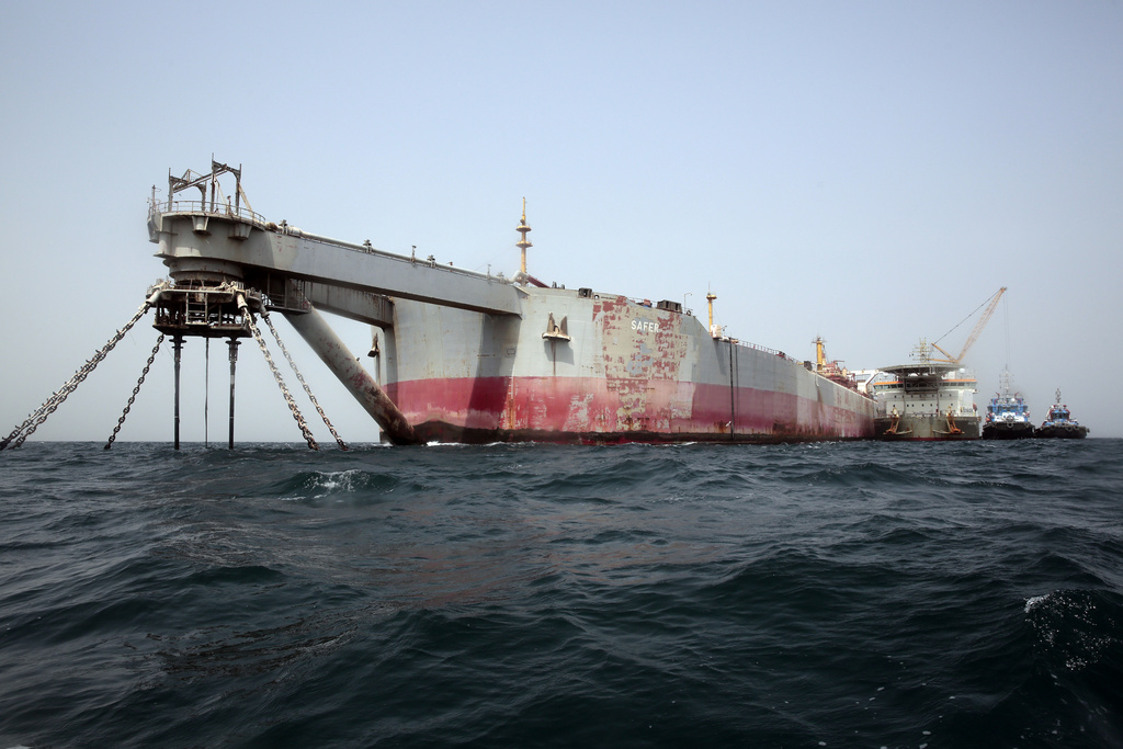 Yemen Oil Tanker 23204503437030