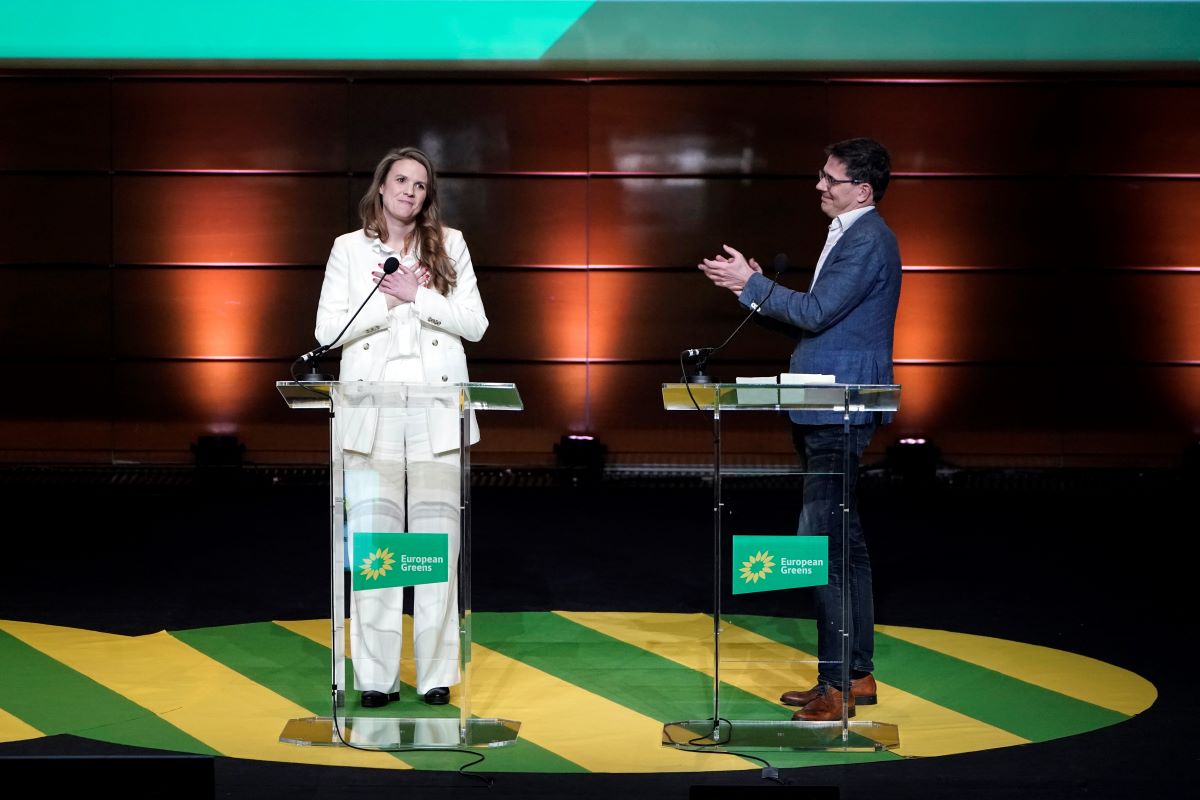 Европейската Зелена партия одобри своя манифест на конгрес в Лион.Документът