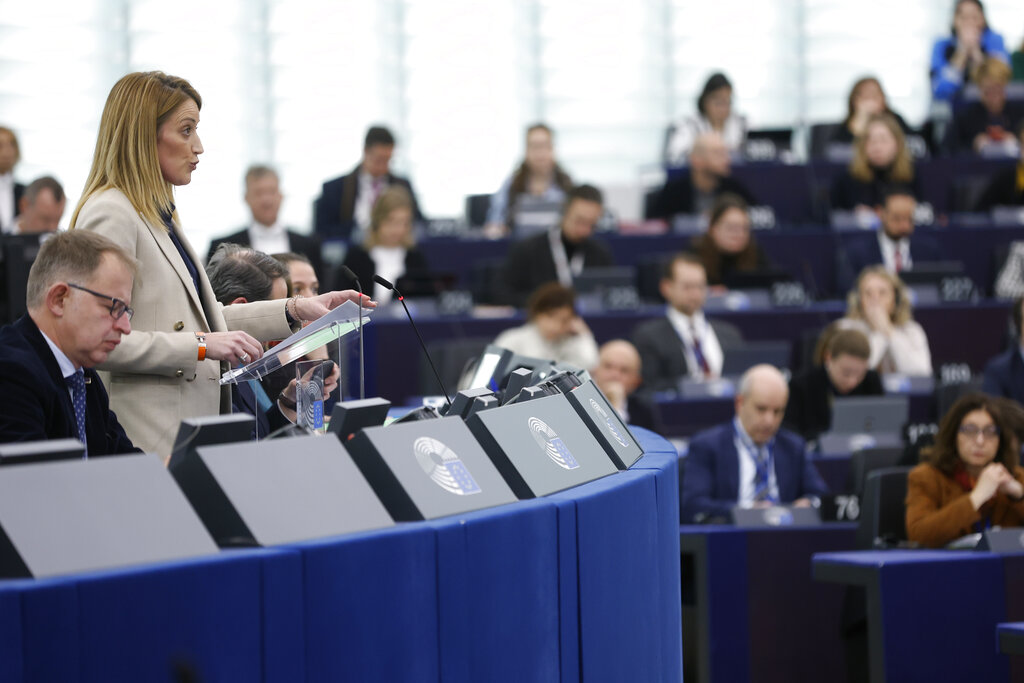 Европейският парламент започна официална процедура по отнемане на имунитета на