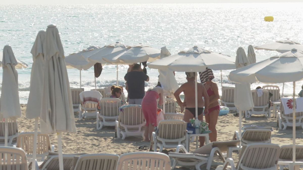 Скандал на плажа заради сянка в свободната зона на плаж