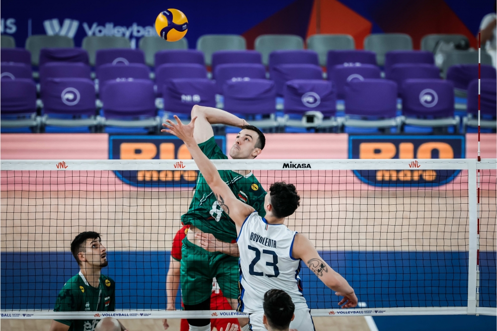 Волейболистите от мъжкия национален отбор на България записаха седма загуба