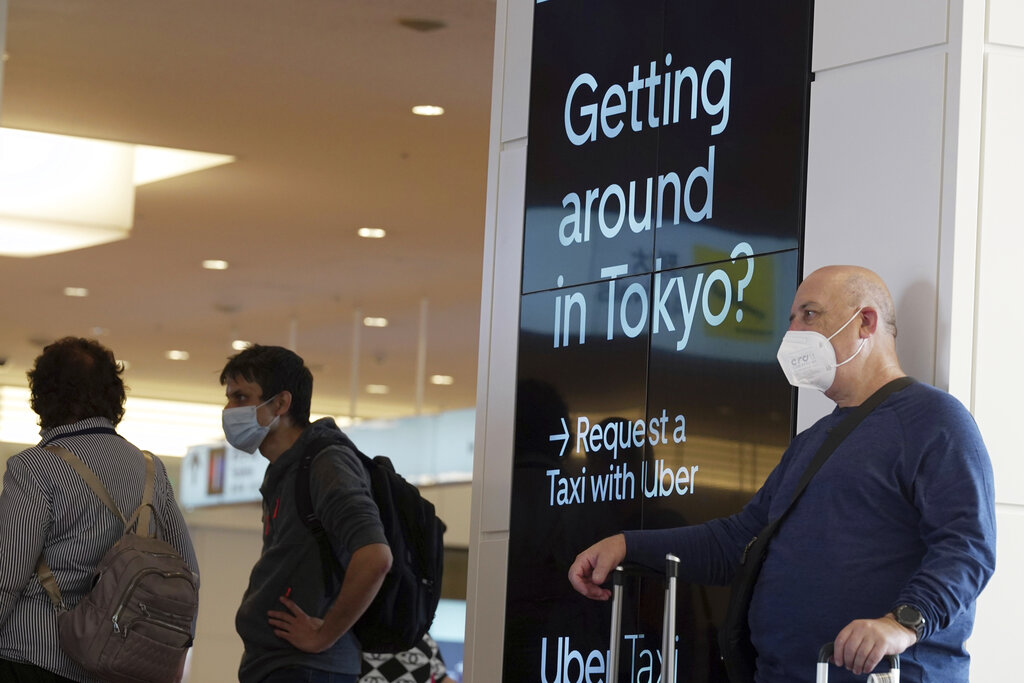 Туристи от цял свят отново могат да посещават Япония след дълги месеци на