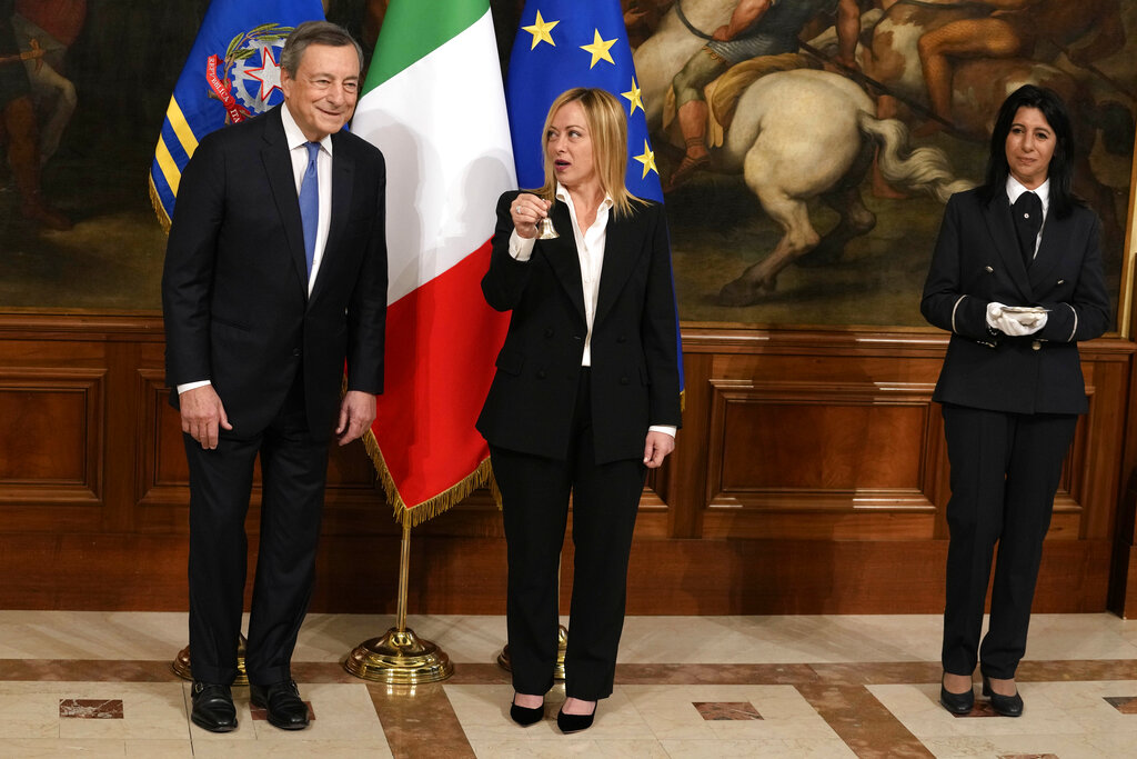 Започна нова ера в италианската политика след като премиерът Джорджа