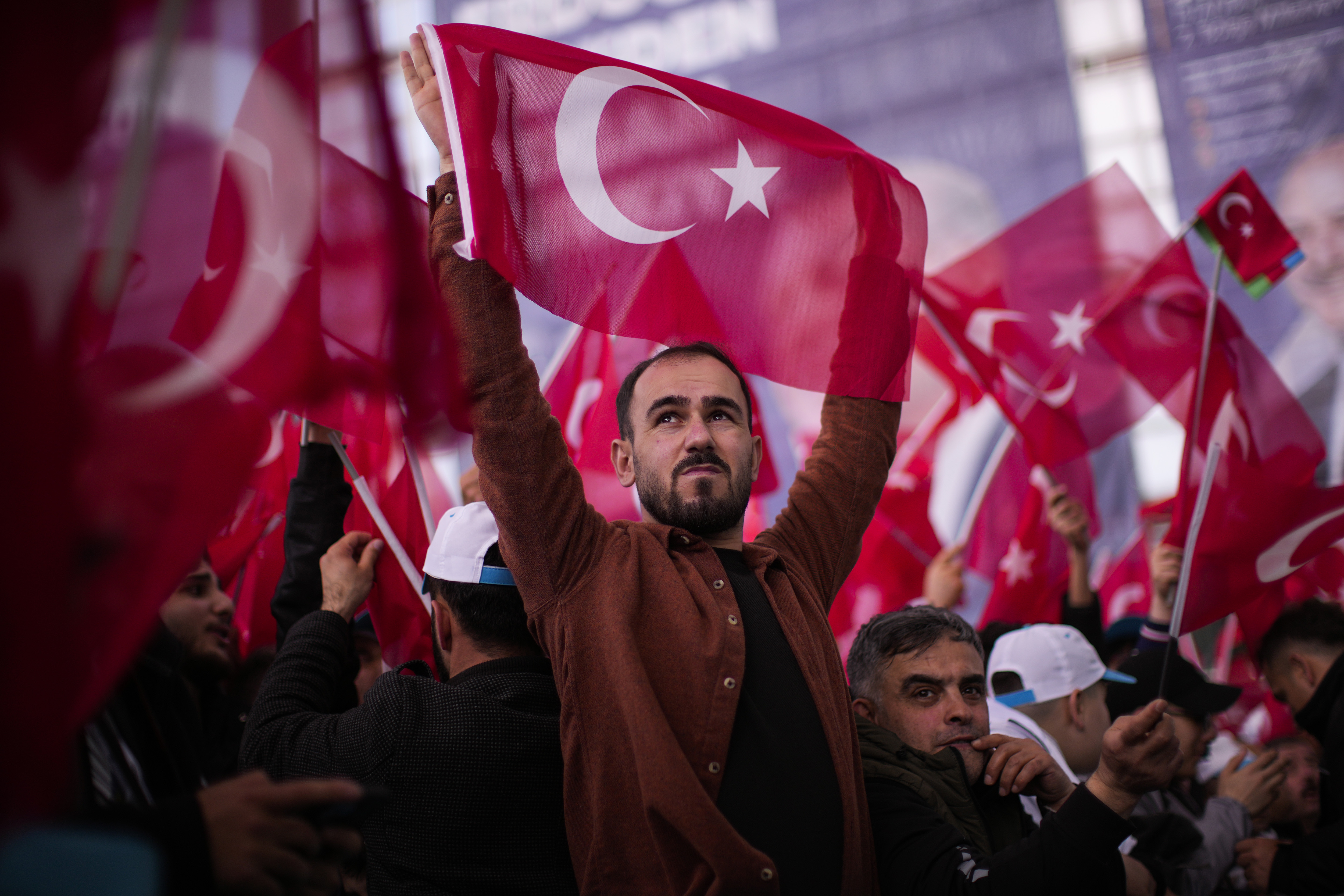 Докато Турция се подготвя да гласува на президентски и парламентарни