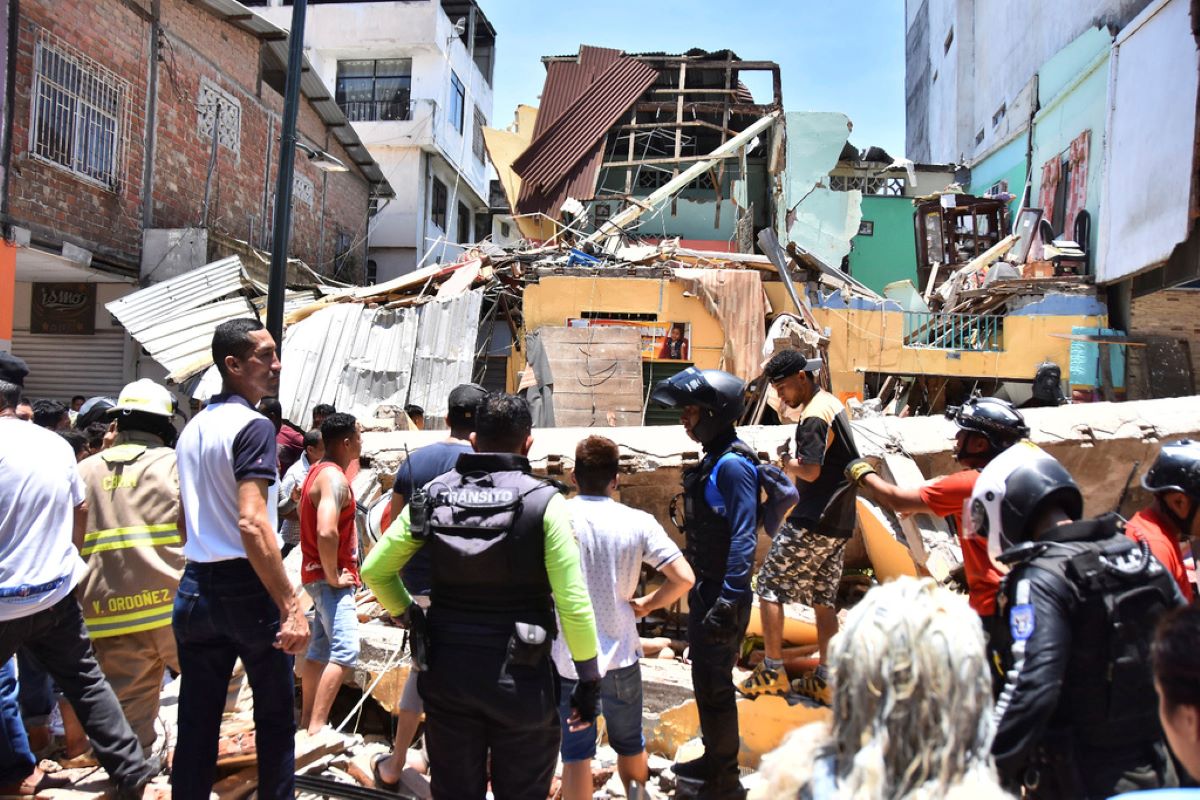 Земетресение с магнитуд 6,8 по скалата на Рихтер разтърси Еквадор