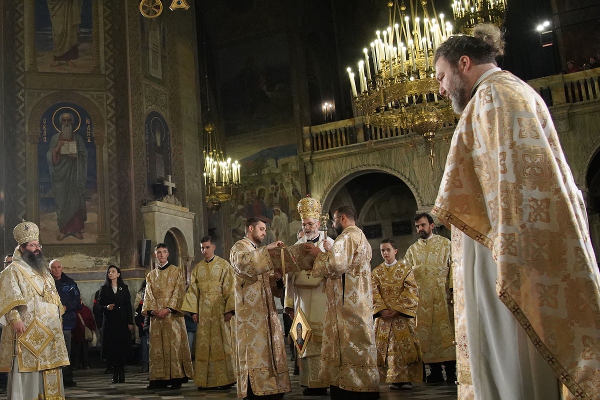 Празнична Василиева света литургия бе отслужена в патриаршеската катедрала Св