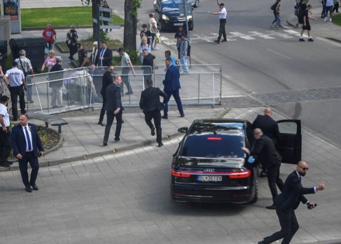 Атаката срещу словашкия министър-председател Роберт Фицо предизвика шок в цяла Европа. Вътрешното