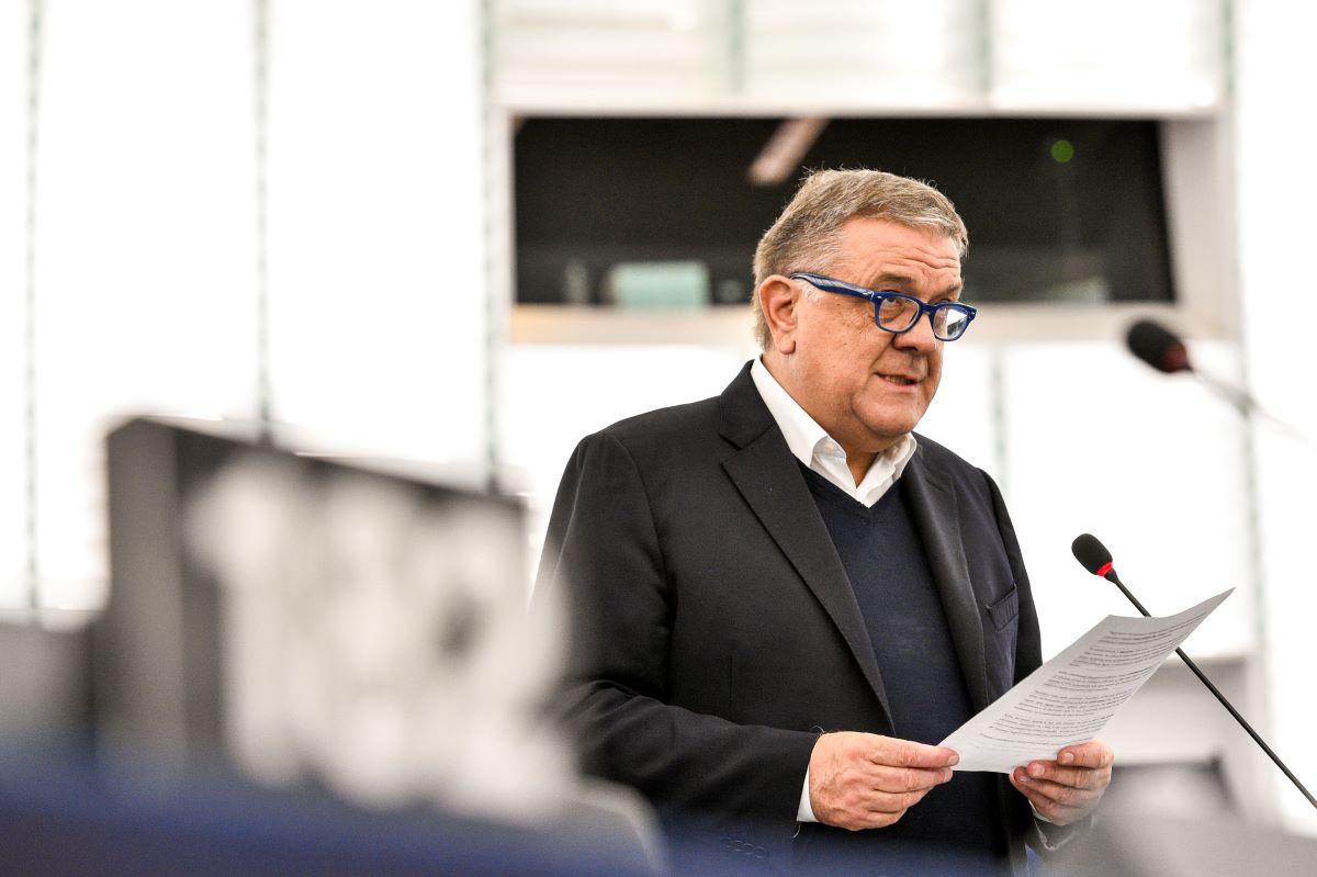 Централната фигура в корупционния скандал Катаргейт“ в Европейския парламент, бившият