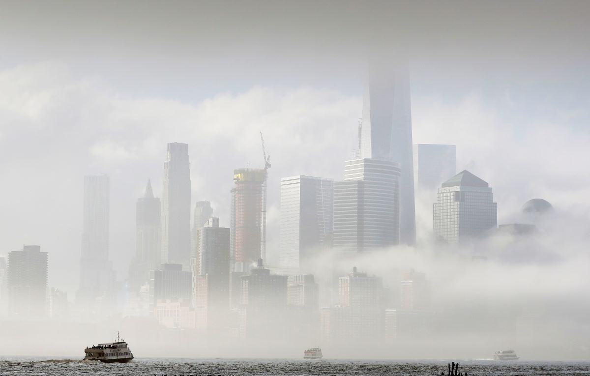 New York Fog Magla AP