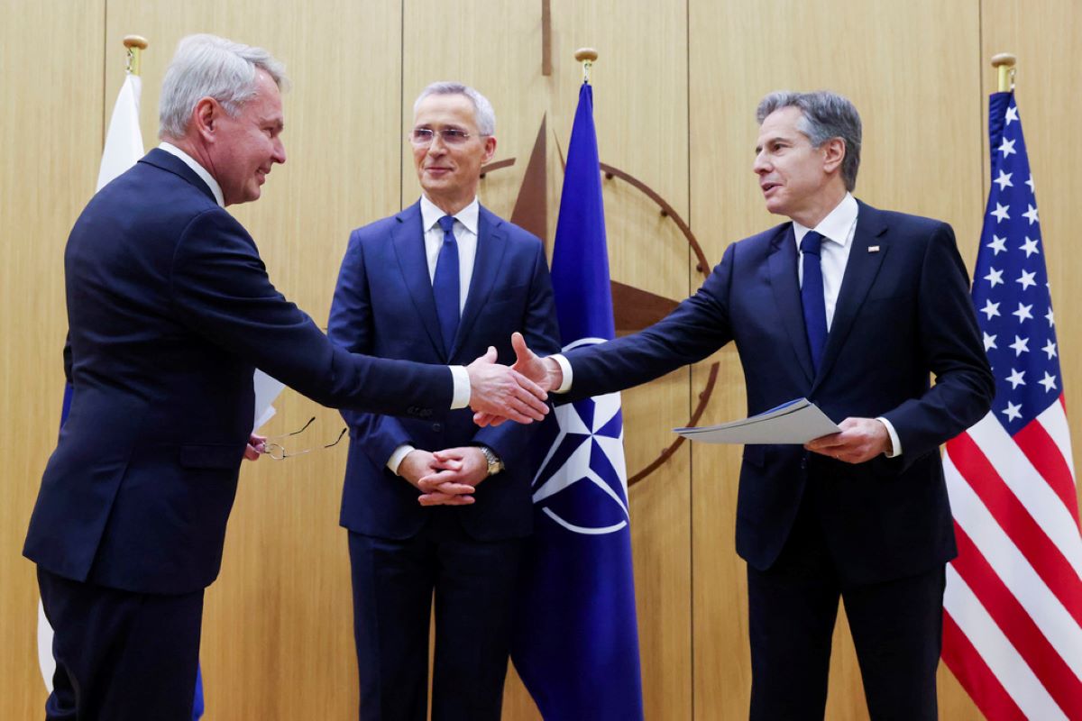 Финландия стана 31-та страна от НАТО, след като финландският външен