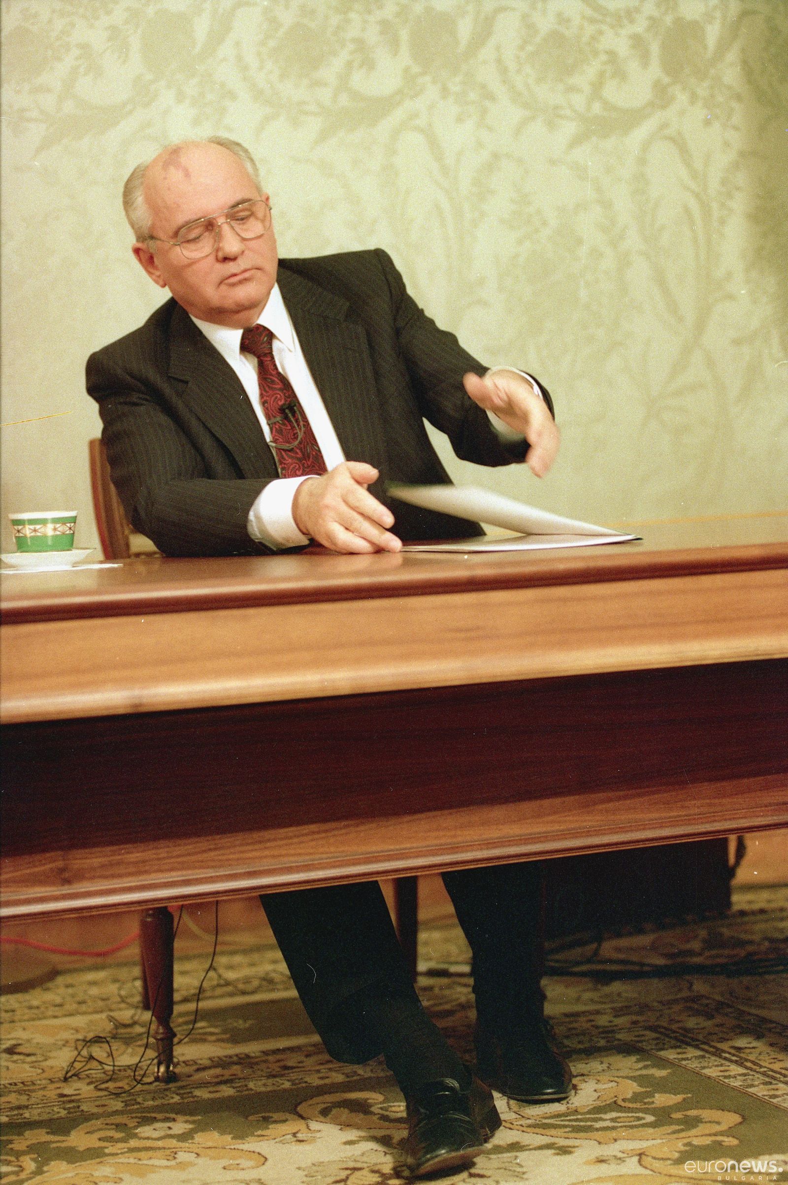  Gorbachev Resignation 