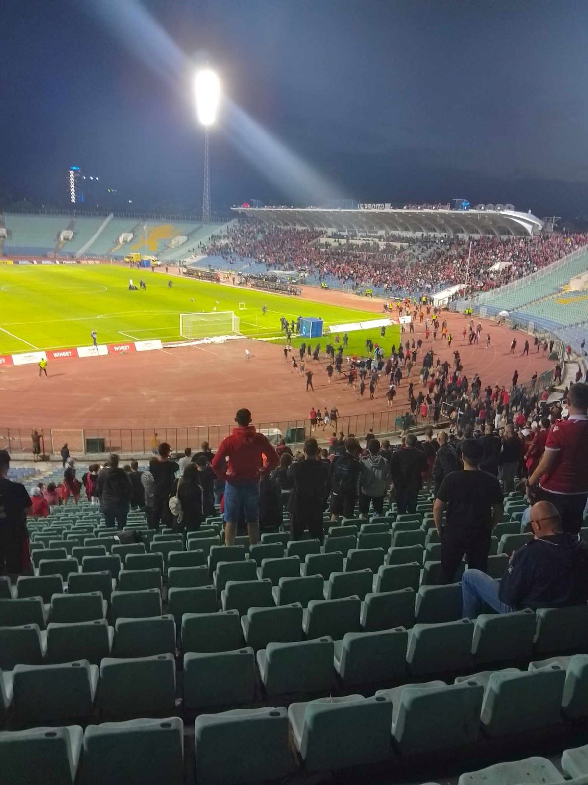 Фенове на ЦСКА София прекъснаха баража за Лига на конференциите