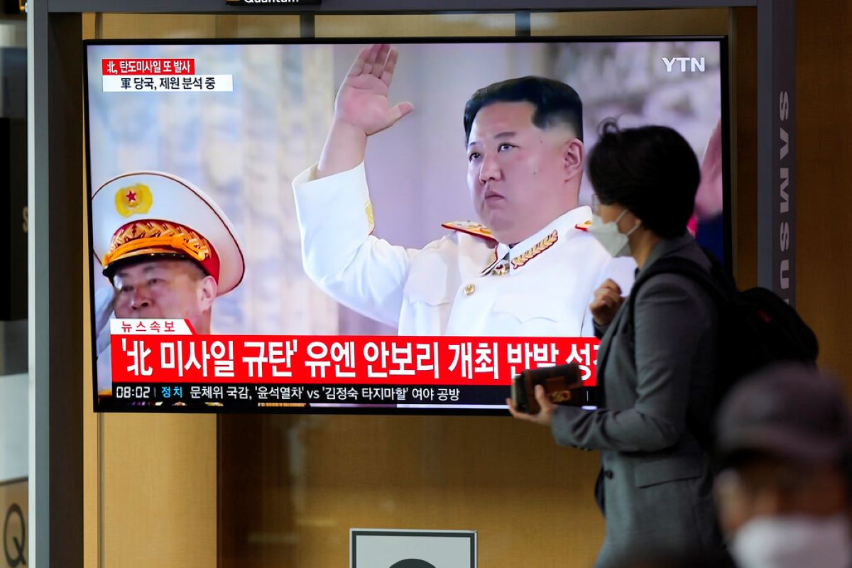 Северна Корея отново изстреля балистична ракета Това стана докато Съветът