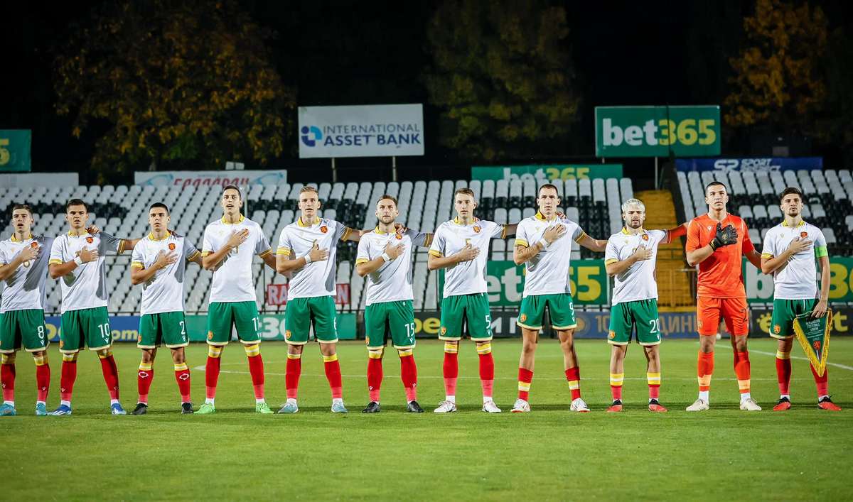 Младежкият национален отбор на България допусна поражение с 2:3 от