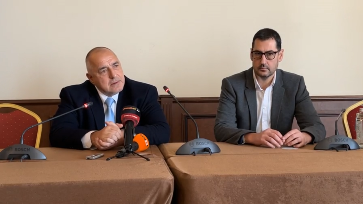Кметът на Пловдив трябва да се оттегли от поста си