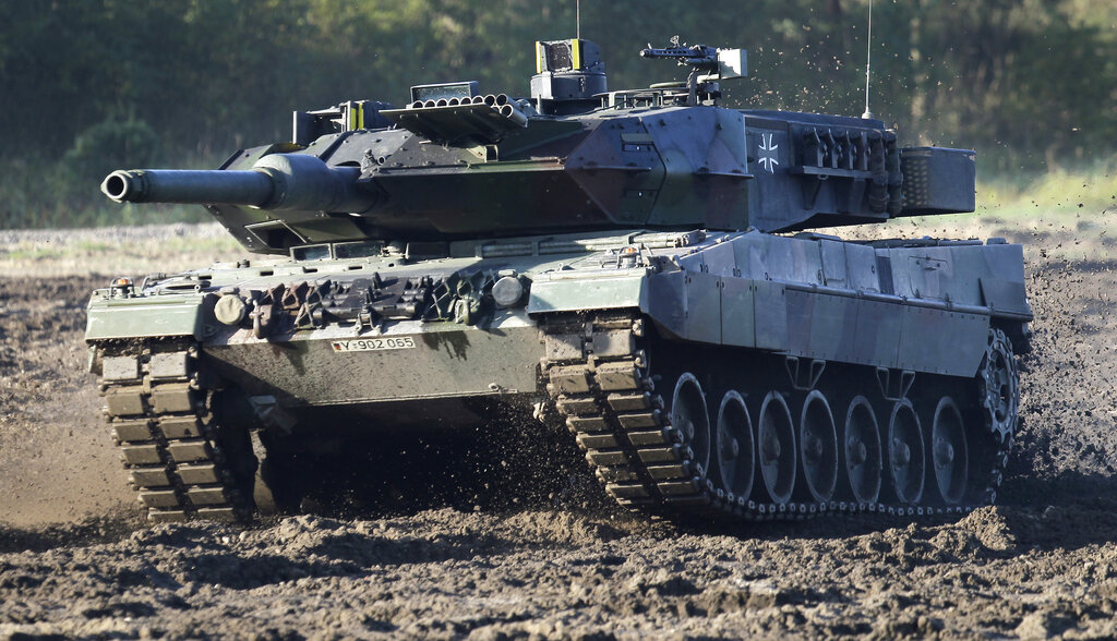 Russia Ukraine War Leopard2 AP