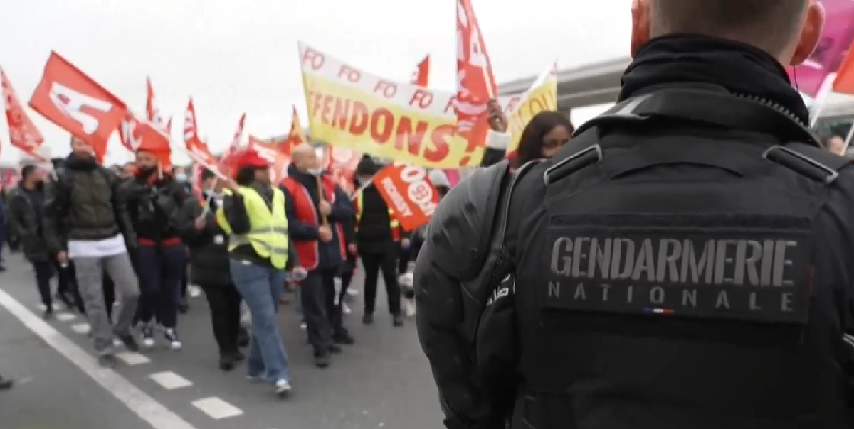 Франция е изправена пред масова национална стачка днес. Работниците от