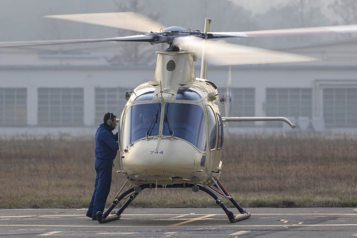 Първият медицински хеликоптер в България вече извършвa тестов полет съобщи