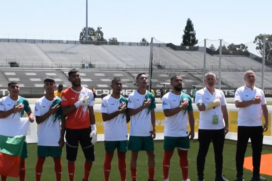 С летящ старт българският национален отбор по футбол за бездомни започна участието си на