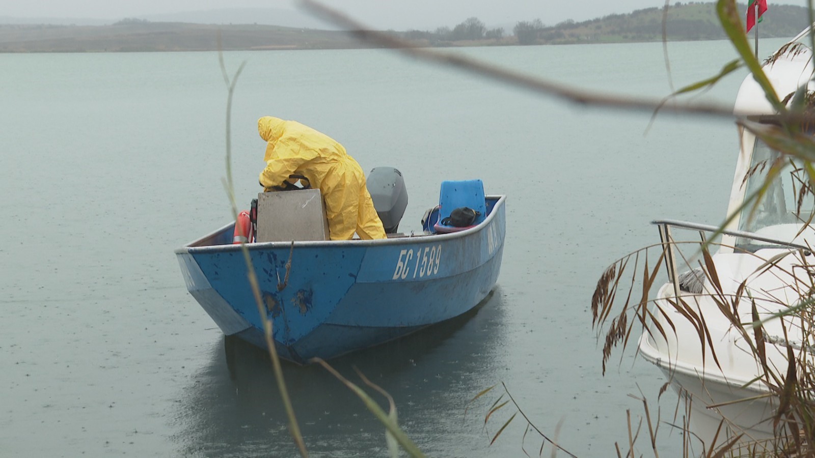 В бургаския язовир Мандра изплува тялото на един от рибарите