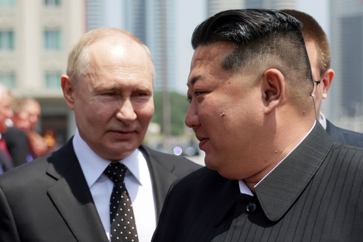 Руският президент Владимир Путин и севернокорейският му колега Ким Чен