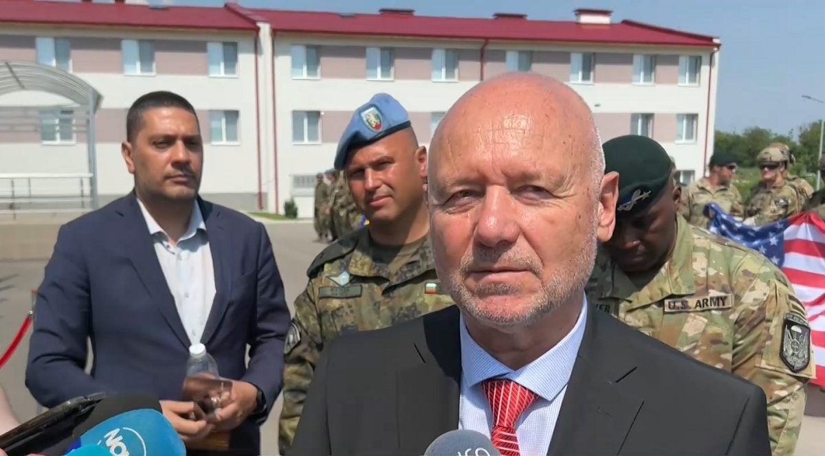 Министърът на отбраната на Украйна Олексий Резников благодари на България