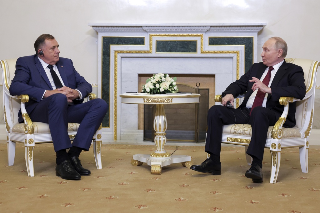 Руският президент проведе разговор с проруския лидер на сърбите в