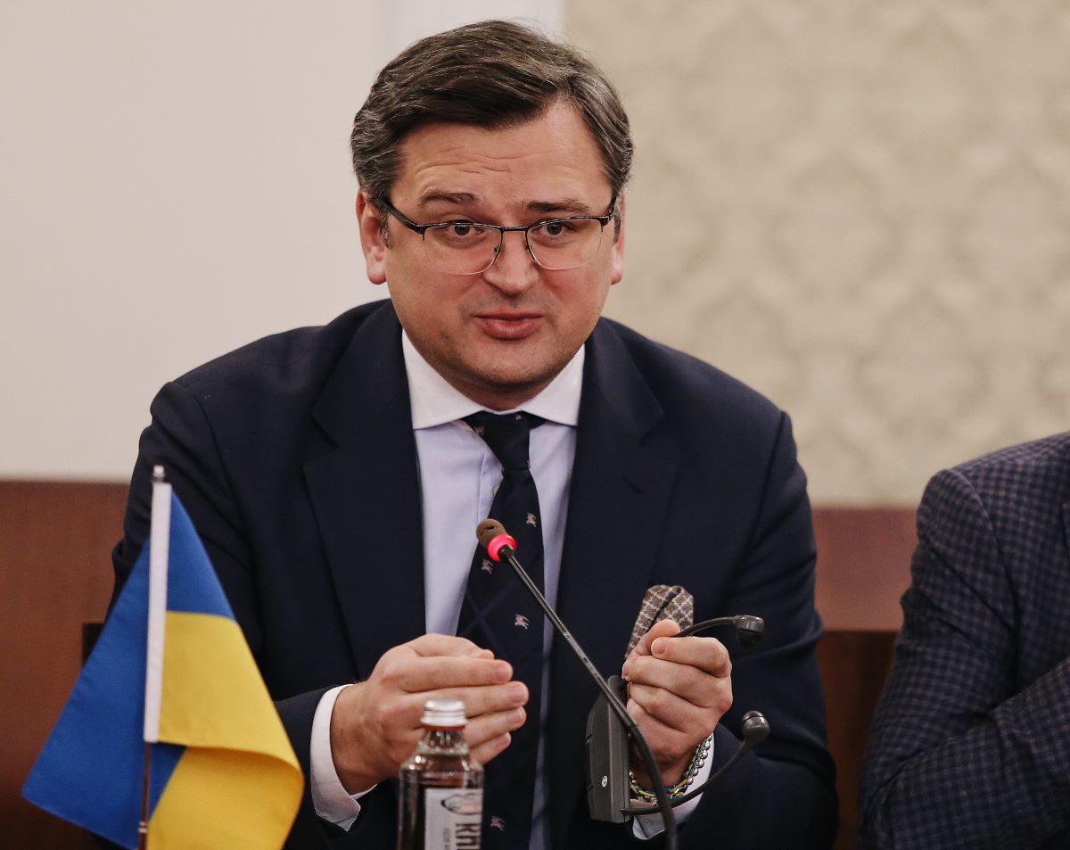 Украинският външен министър Дмитро Кулеба пристигна на неочаквана визита в