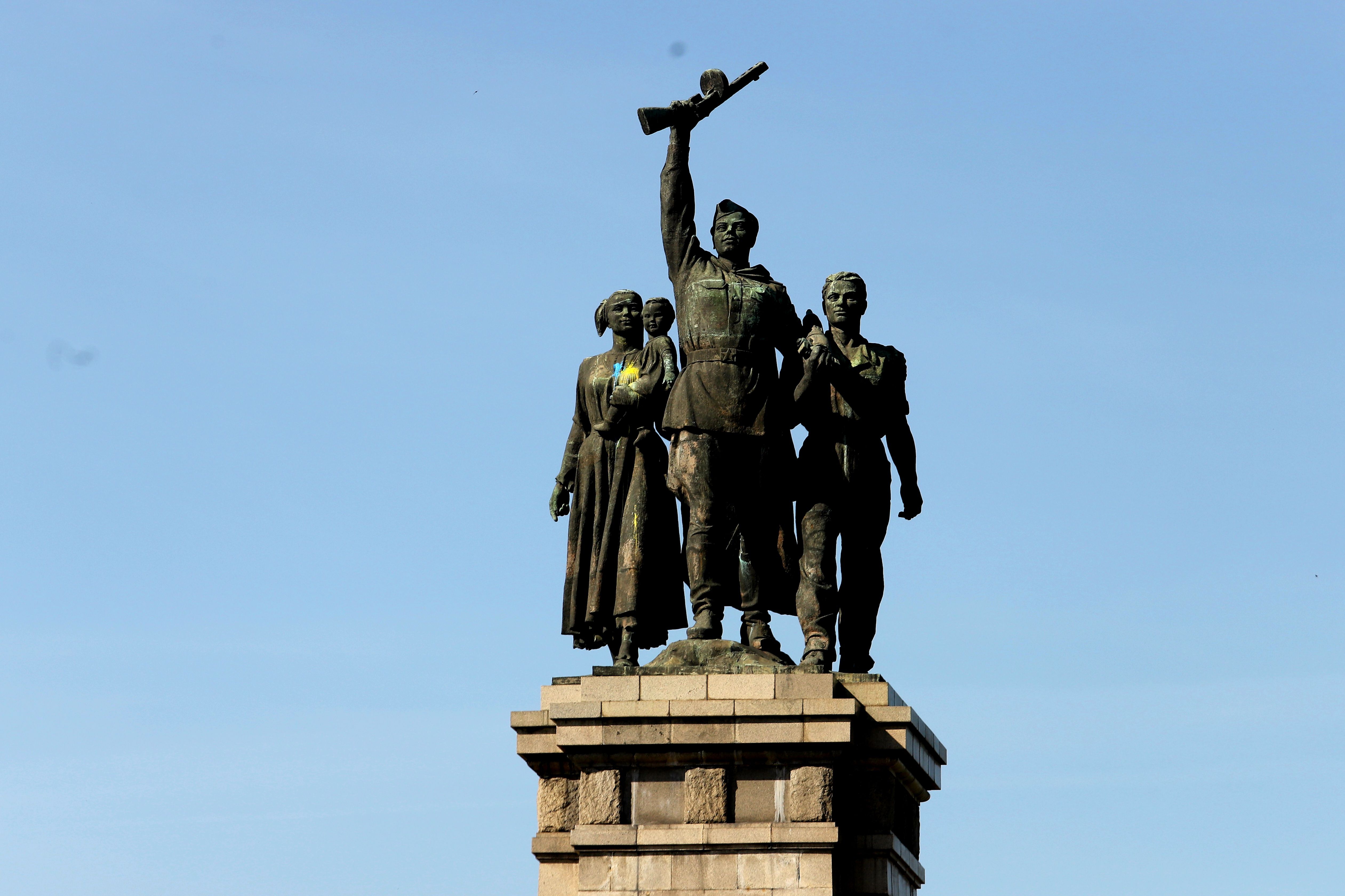Паметникът на съветската армия да бъде преместен от Княжеската градина