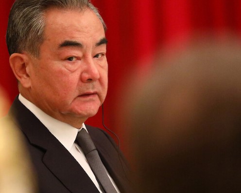 Най високопоставеният китайски дипломат ръководителят на комисията по външни работи
