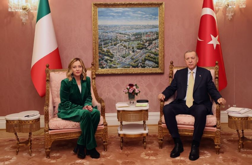 Премиерът на Италия Джорджа Мелони се срещна в Истанбул с