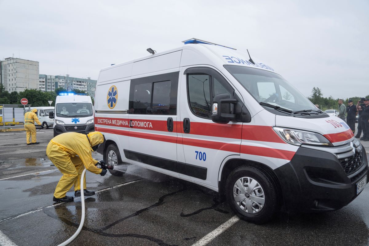 Lineika Ambulance Speshna Pomosht Ukraine AP