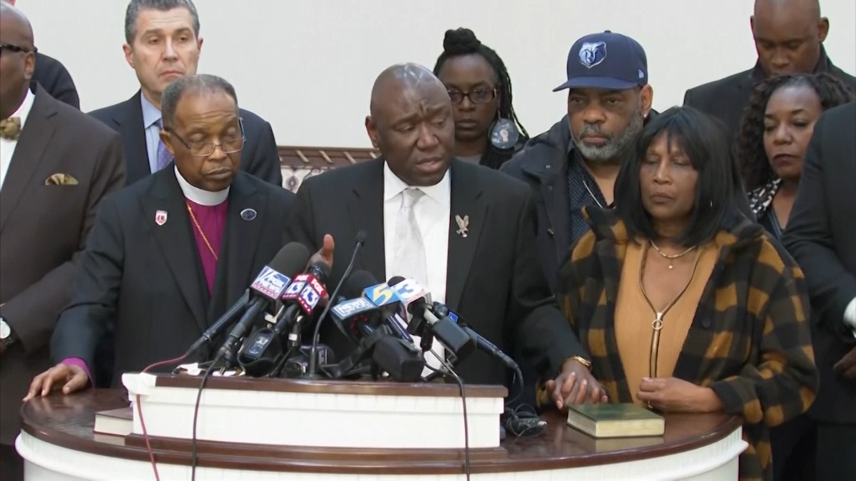 Адвокатът представляващ семейството на Тайър Никълс чернокожият мъж който