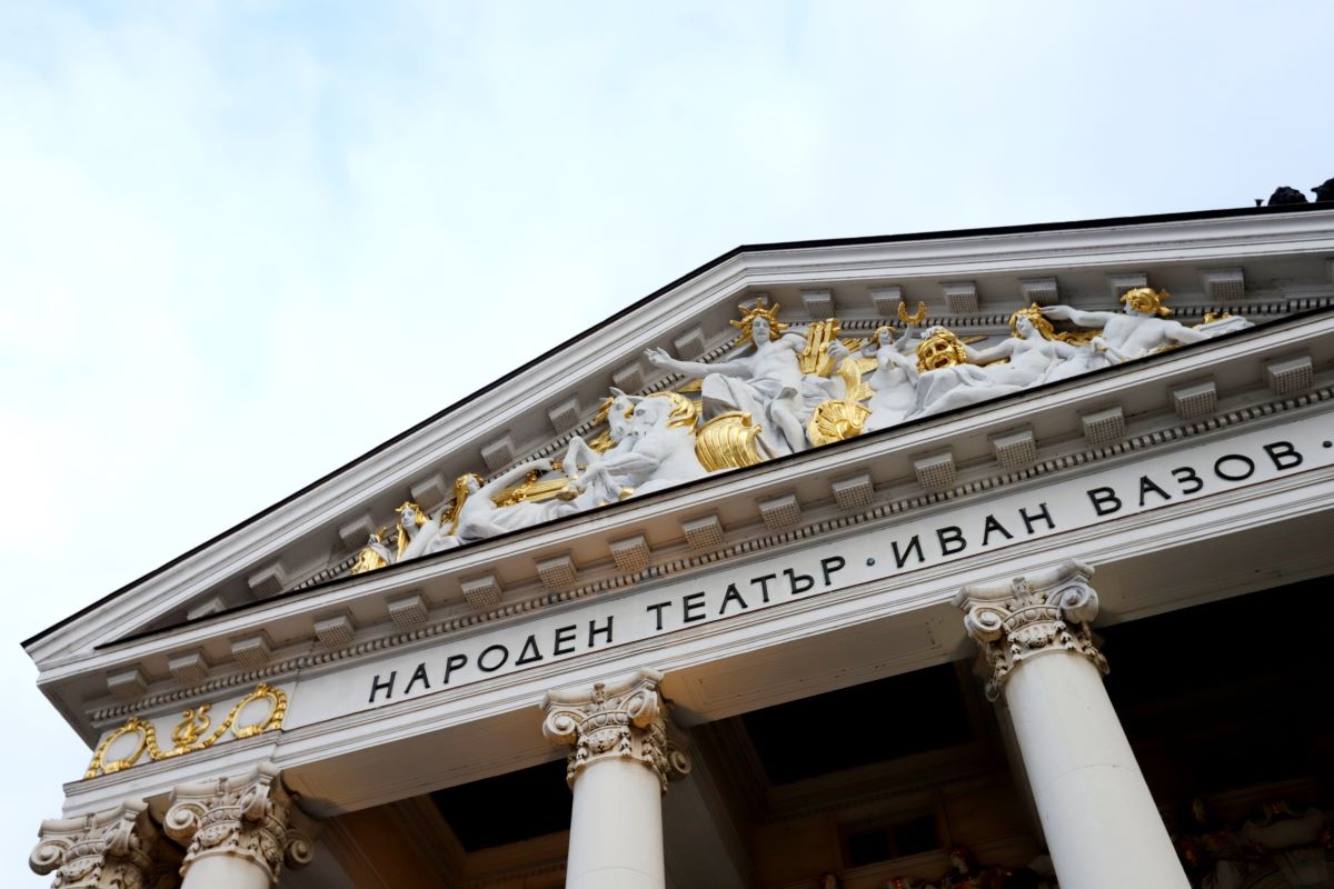 Вече втори ден продължава кампанията на Народния театър Иван Вазов