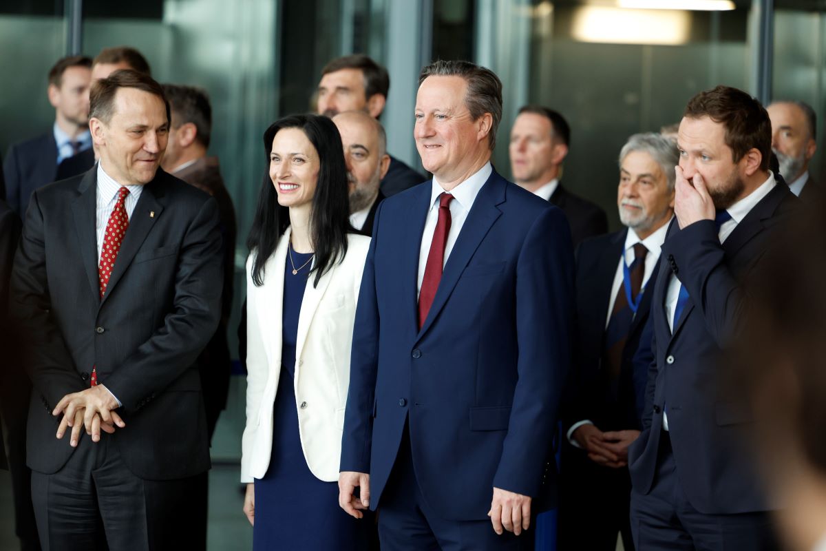 Министрите на външните работи на страните от НАТО отбелязаха 75-ата