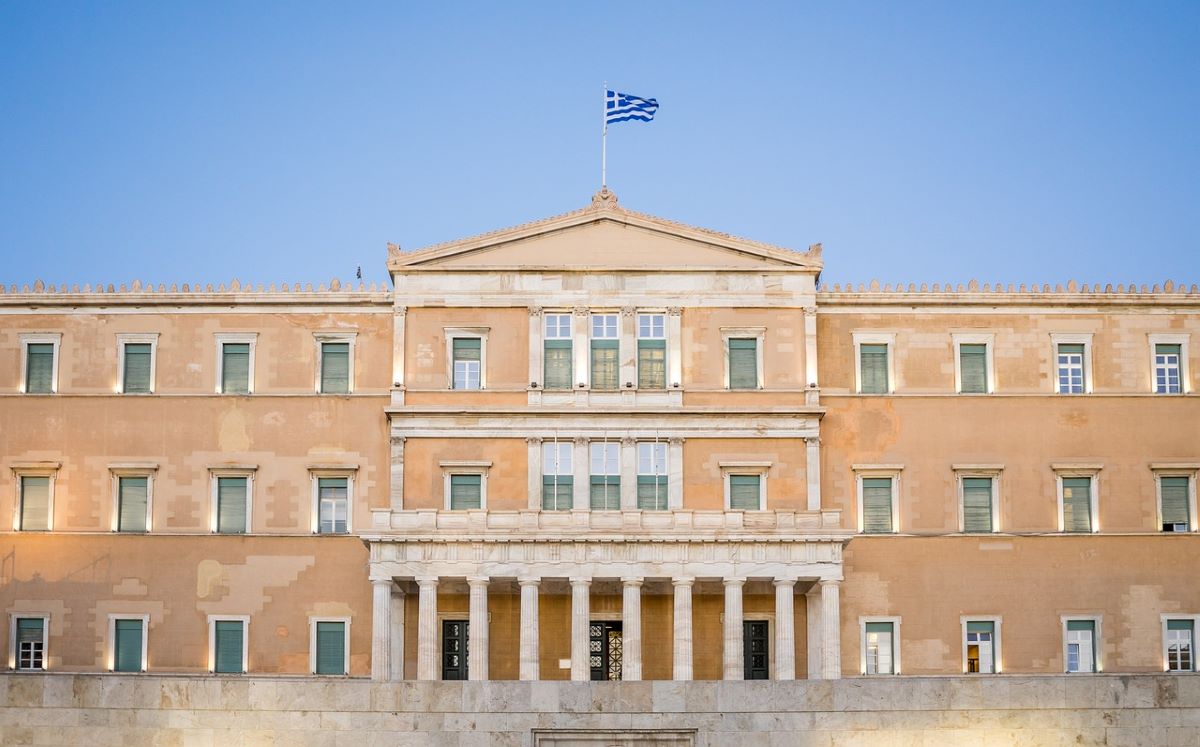 Почти 10 милиона гърци имат право на глас Те избират