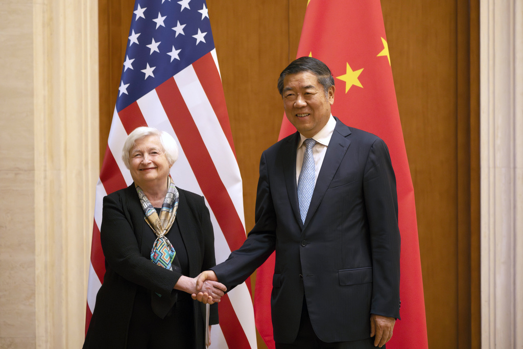 САЩ и Китай се надяват да имат по добра комуникация