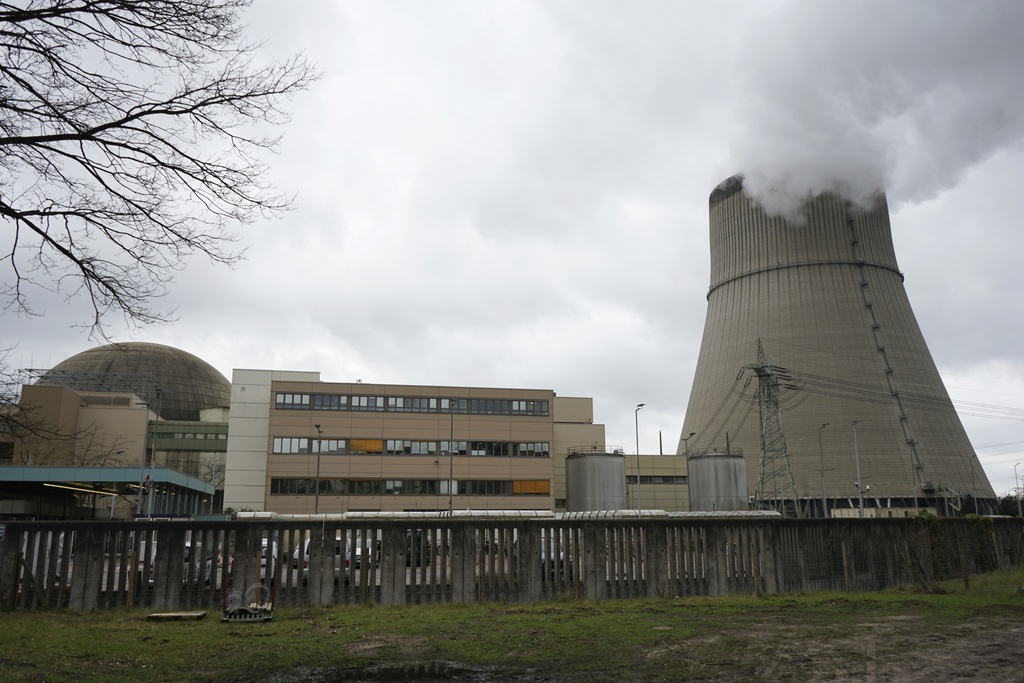 Германия затваря на 15 април последните си три атомни електроцентрали
