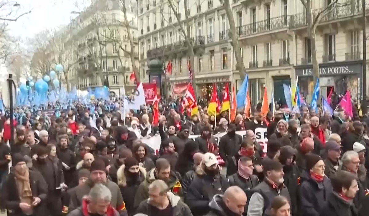 Единадесетият ден на протестна мобилизация във Франция отново приключи с