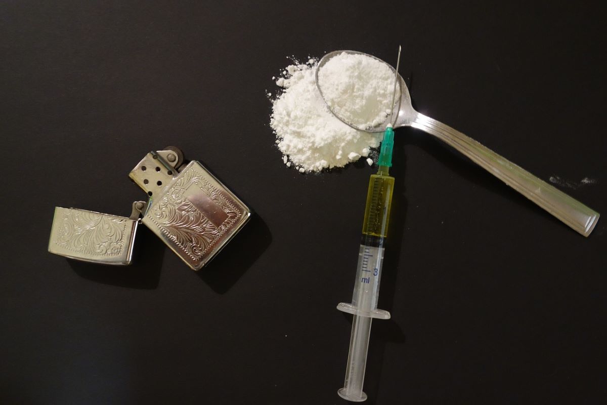 Седем вида дрога на стойност 950 хил Лева са иззети