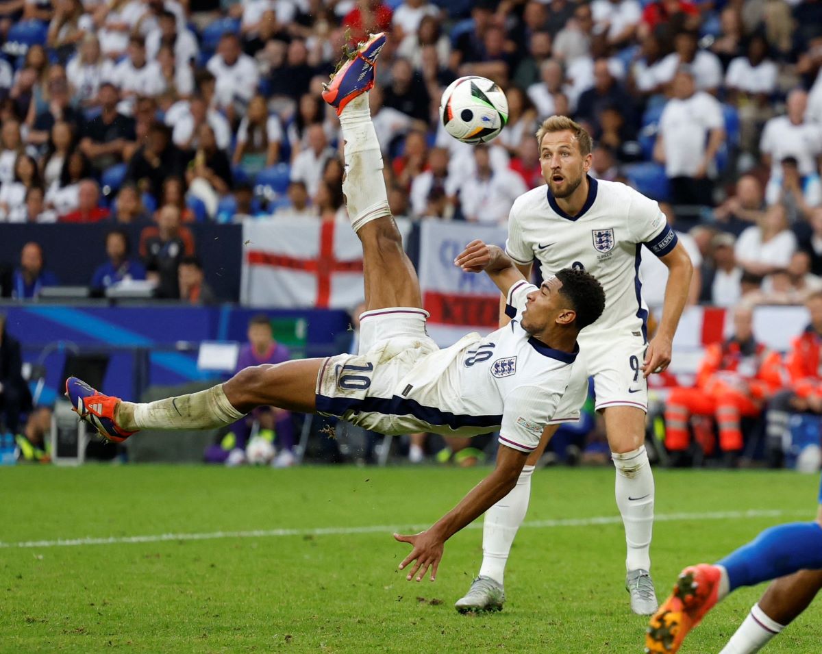Англия стигна до трудна победа с 2 1 над Словакия
