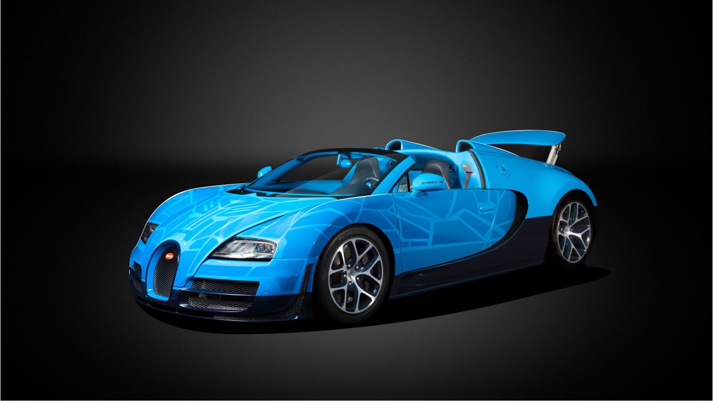 Bugatti Veyron е един от най бързите автомобили в историята