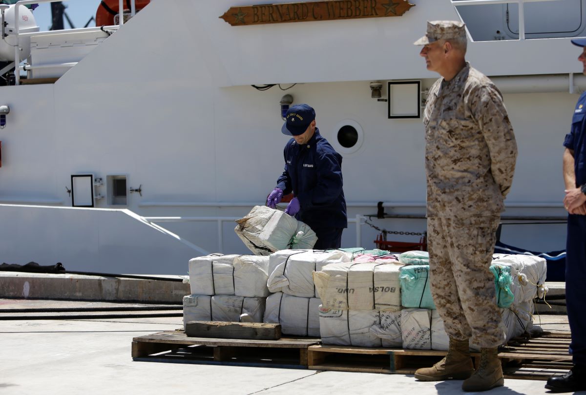 Властите в Еквадор заловиха 3 и половина тона кокаин в