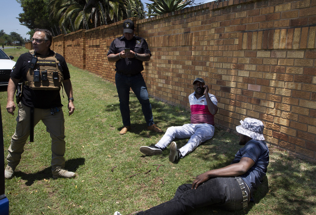 Властите в Южна Африка отбелязаха драстичен ръст на престъпността в страната Основен проблем обаче