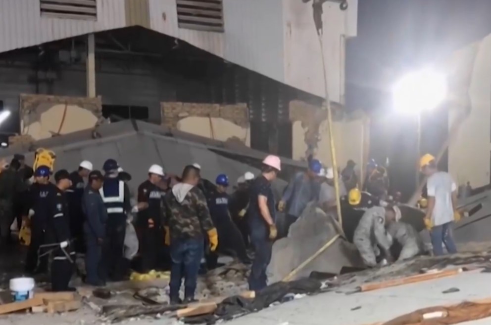 Тежък инцидент в Мексико Покривът на църква се срути в