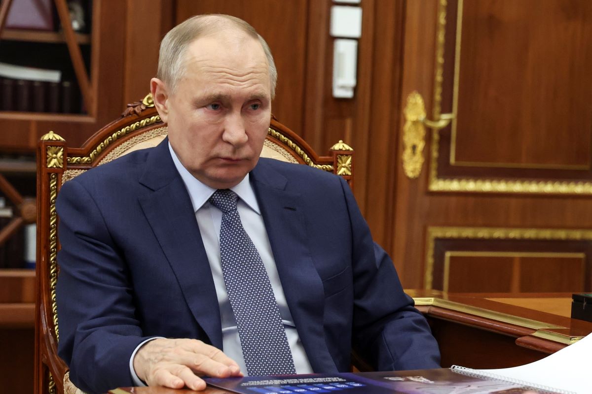 Президентът на Русия Владимир Путин каза че обмисля промяна на