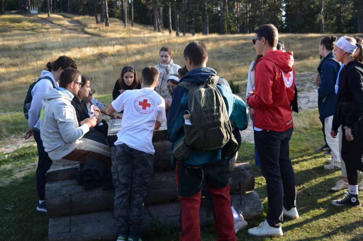 Младежки форум под надслов Дерзай смело организира Български червен кръст