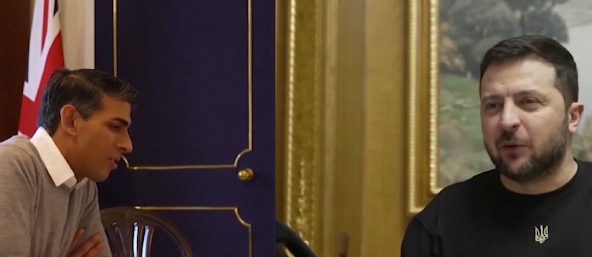 Британският министър-председател Риши Сунак разговаря по телефона с президента на