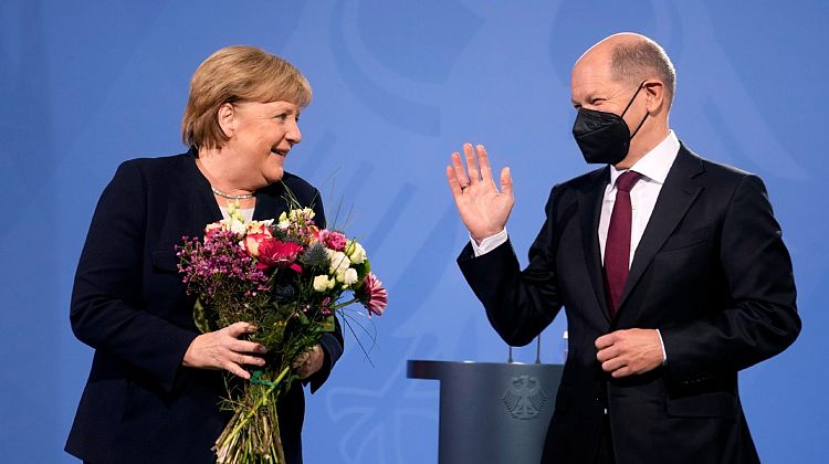 Бившият германски канцлер Ангела Меркел получи наградата за мир на
