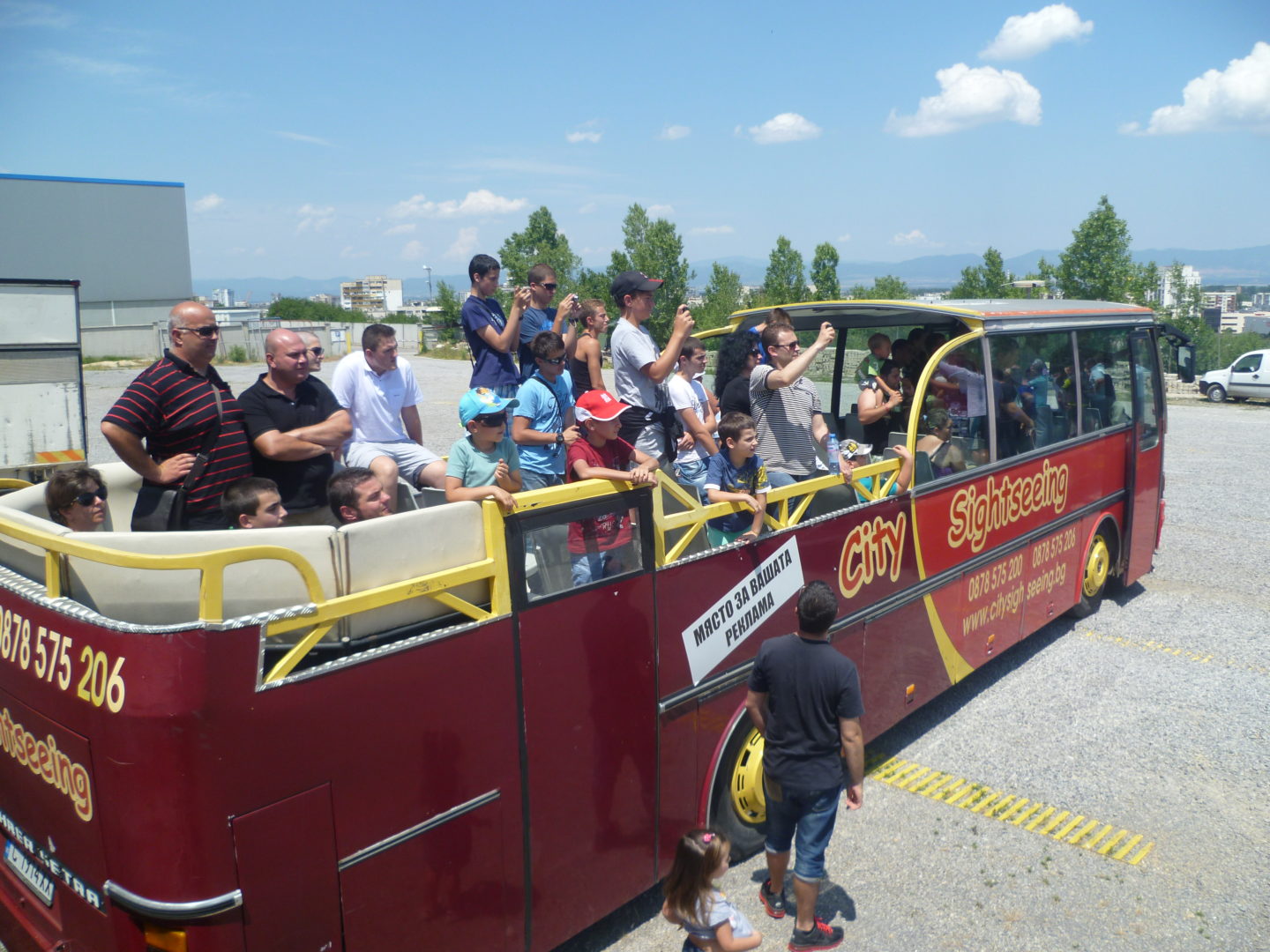 Откриват втора автобусна линия за излет в София Атрактивен двуетажен автобус ще вози пътници